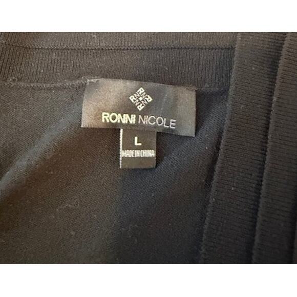 Classic Black Cardigan Sweater Large - Picture 3 of 6